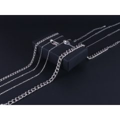 Nyaklánc kulcs és lakat ezüst színben