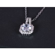 Szett ezüst kocka köves nyaklánc, fülbevaló pave halo díszítéssel