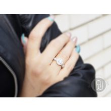 Gyűrű ezüst kerek köves pave halo díszítéssel