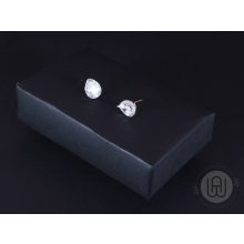 Fülbevaló ezüst csepp alakú kővel pave halo díszítéssel