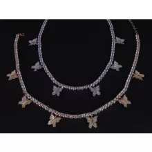 Nyaklánc choker pillangó köves