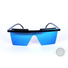 Napszemüveg, Sterling