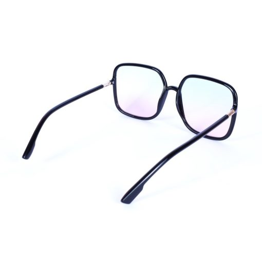 Napszemüveg, Rachel