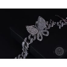 Karkötő pillangó medállal