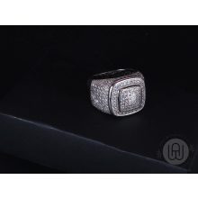 Gyűrű hangsúlyos stílusú, ezüst kövekkel