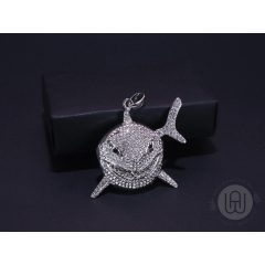 Medál, shark iced out kivitelben