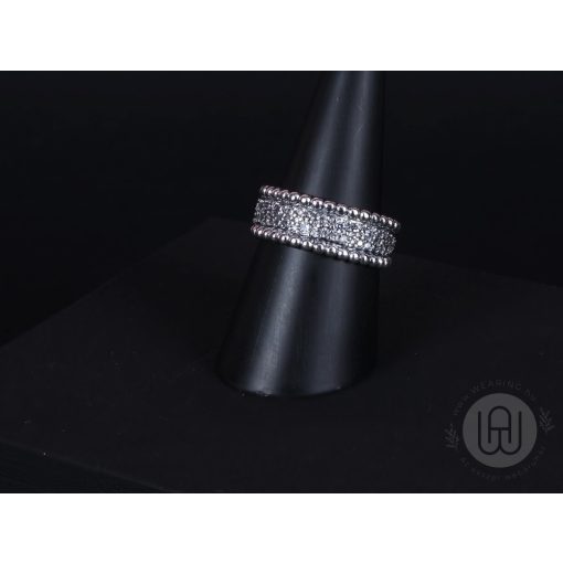 Gyűrű, ezüst, gyöngyös pavé