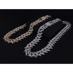 Nyaklánc, tüske lánccal 19 mm vastag szemmel