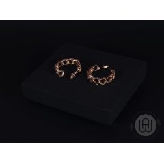 Fülbevaló, hangsúlyos arany lánc mintás