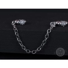 Biztonsági lánc, gyöngyök és pavé 