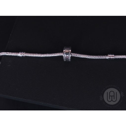 Charm, csillagok sora klip