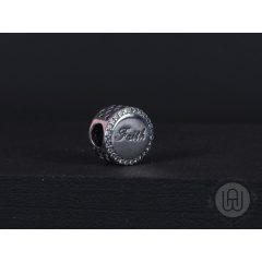 Charm, faith, kereszttel