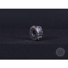 Charm, rózsaszín szívek klip