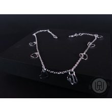 Bokalánc, ezüst, körbe szív körvonallal