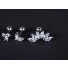 Fül piercing, szirmok, ezüst színben