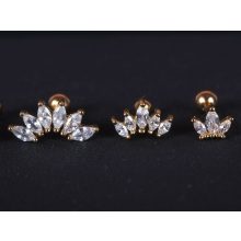 Fül piercing, szirmok, arany színben