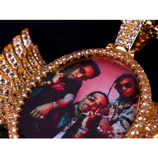 Ice medál szárnyas, kör alakú (egyedi)