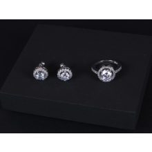 Szett ezüst gyűrű, fülbevaló kerek extra köves