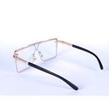 Napszemüveg, Madison