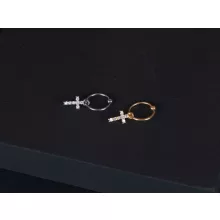 Fül piercing, vékony karika kereszt medállal