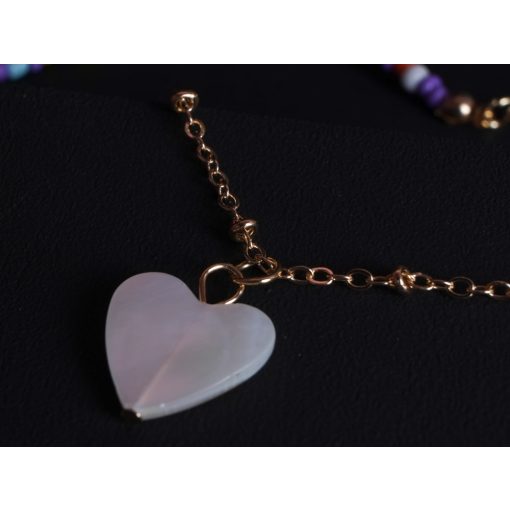 Nyaklánc, színes gyöngyök, fehér szív