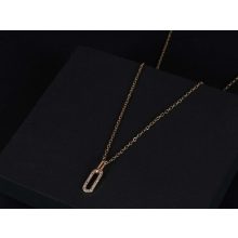 Nyaklánc, összefonódó kapcsok arany színben