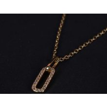 Nyaklánc, összefonódó kapcsok arany színben