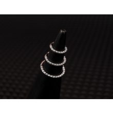 Oldalán sor köves karika piercing két színben