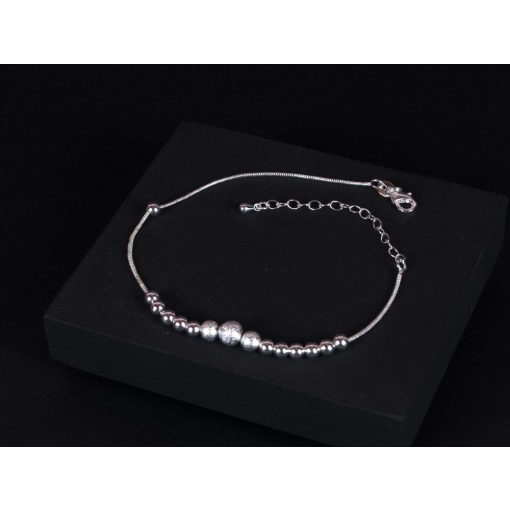 Bokalánc, ezüst, sok gömbös