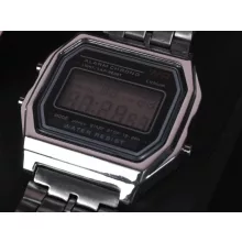 Karóra, retro quartz 2 féle színben