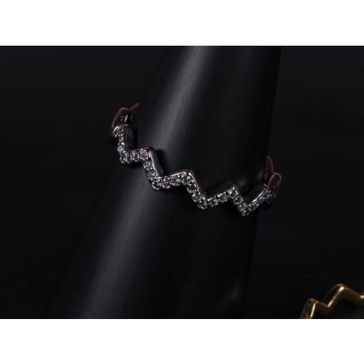 Gyűrű, vékony szabálytalan ívben 2 színben