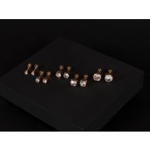 Kényelmes fülbevaló, 5 méretben, zárt kővel arany színben