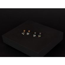 Kényelmes fülbevaló 2 féle színben, AB kocka kővel