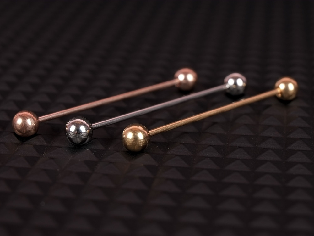 Fül piercing, egyszerű indrustrial 3 színben - wearing éksze