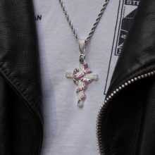 Snakes on me - Silver nemesacél nyaklánc iced out köves kereszt medállal